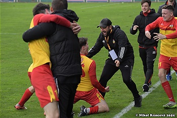 A tým: FK Meteor Praha VIII - FC Tempo Praha 3:4 (2:1)